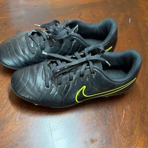 Nike Black‎ Soccer Cleats with Yellow Accents